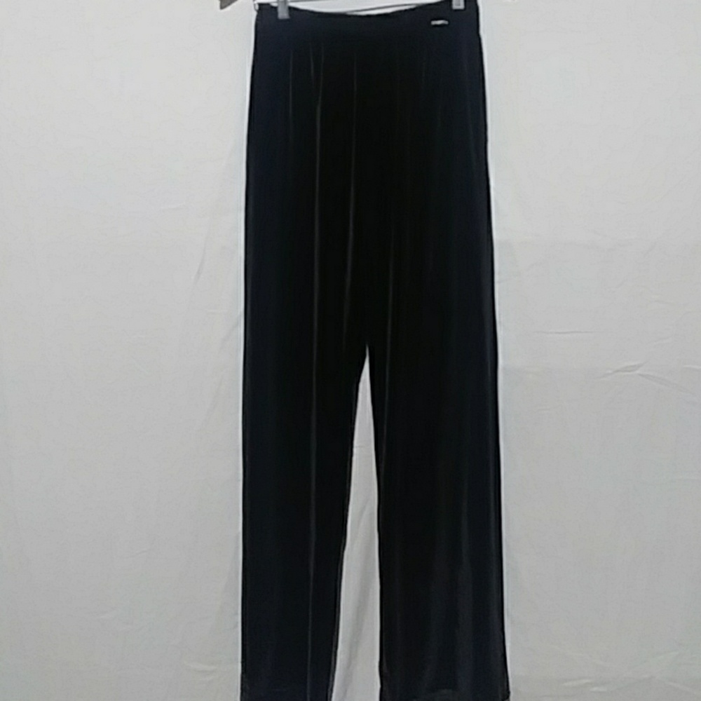 St John sport black velvety pants